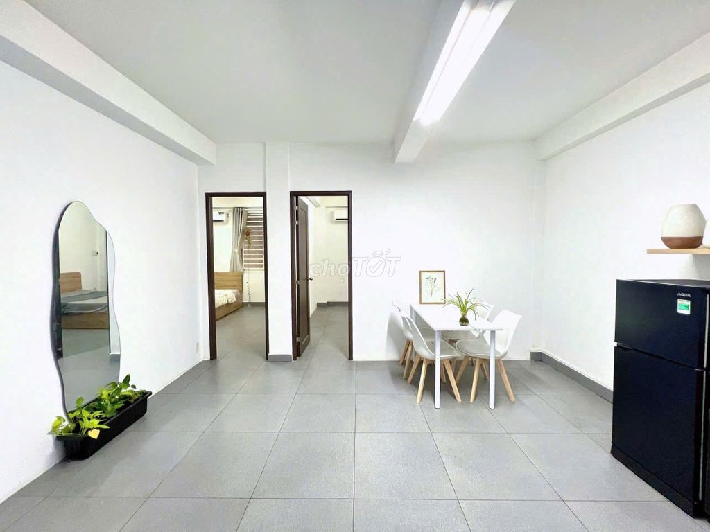 Penhouse 2 bedrooms right here in vincom, and it's a rich, prosperous, pro-creative regimen.