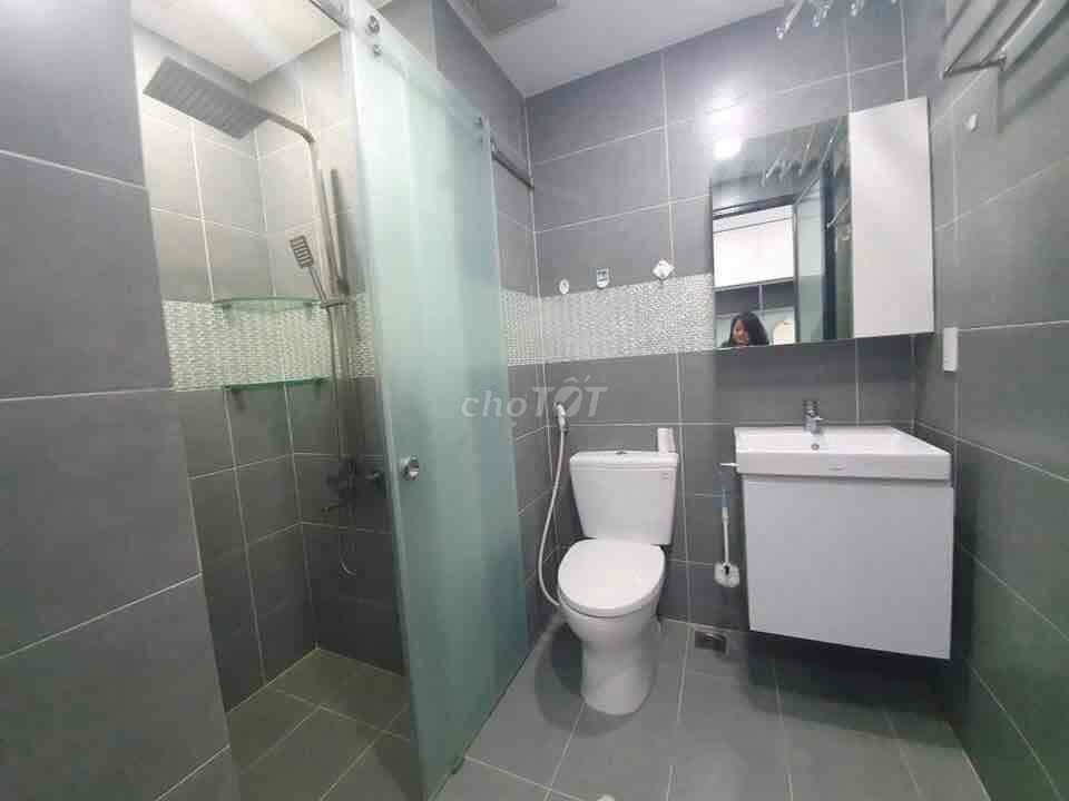 High-end apartment near the full interior park