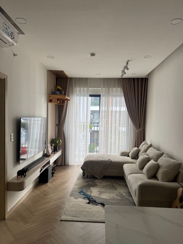 Rent apartment 64 M2 - high-level furniture, good design
