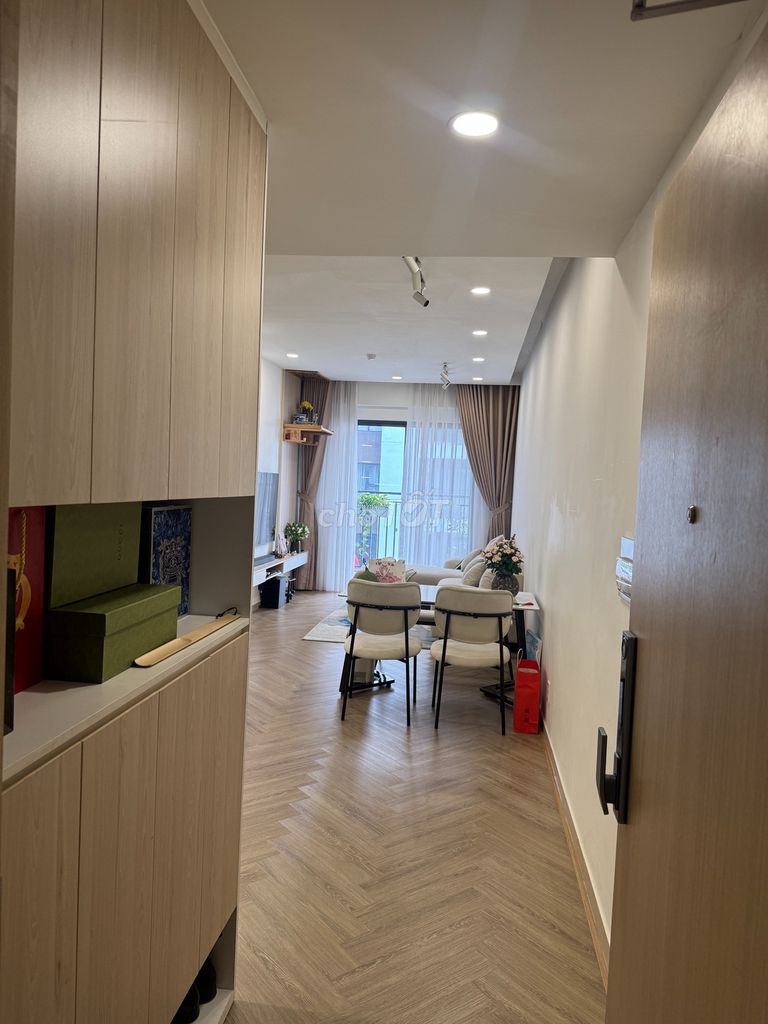 Rent apartment 64 M2 - high-level furniture, good design