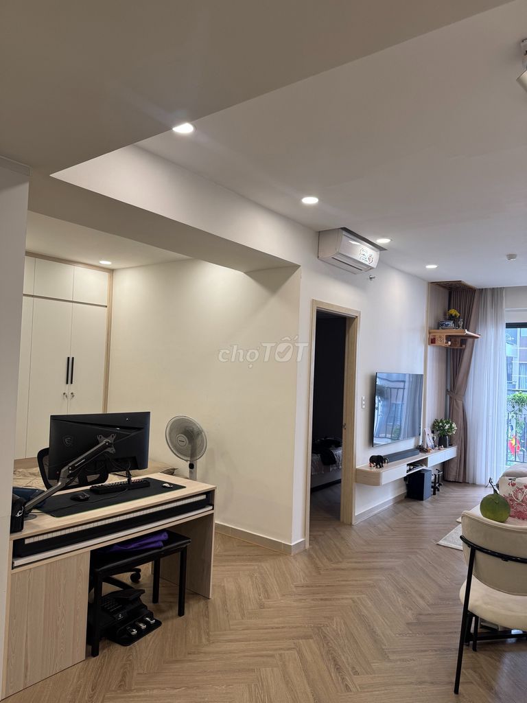 Rent apartment 64 M2 - high-level furniture, good design