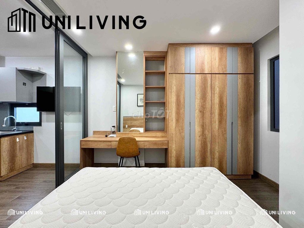 The 1st Chamber of Sleep - 1 Living Room - Window Close to the Cinema