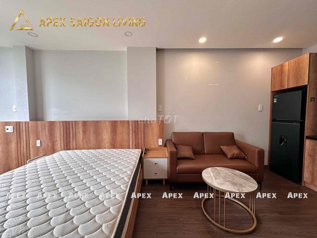 The balcony apartment over to District 1 5 p.