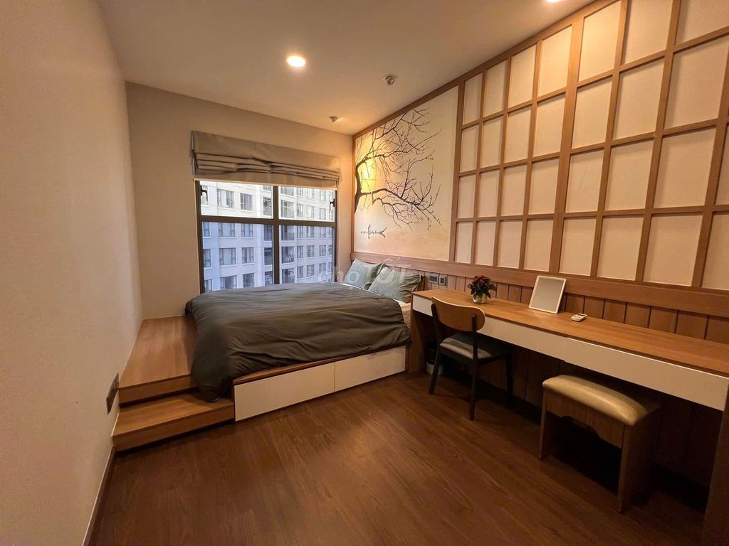 The Flemington apartment.