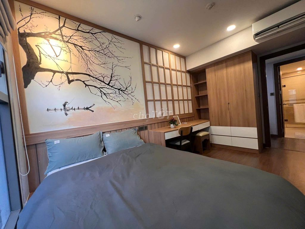 The Flemington apartment.
