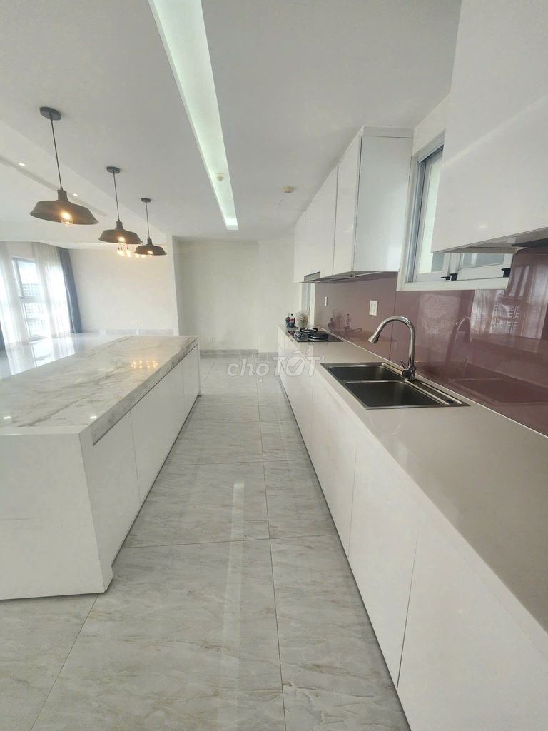 For quick rent Happy Valley, pmh, 135 m2, 3 bedrooms, bid: 24 million.