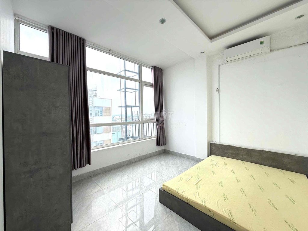 Rent a service apartment right at Phạm Văn Bạch.