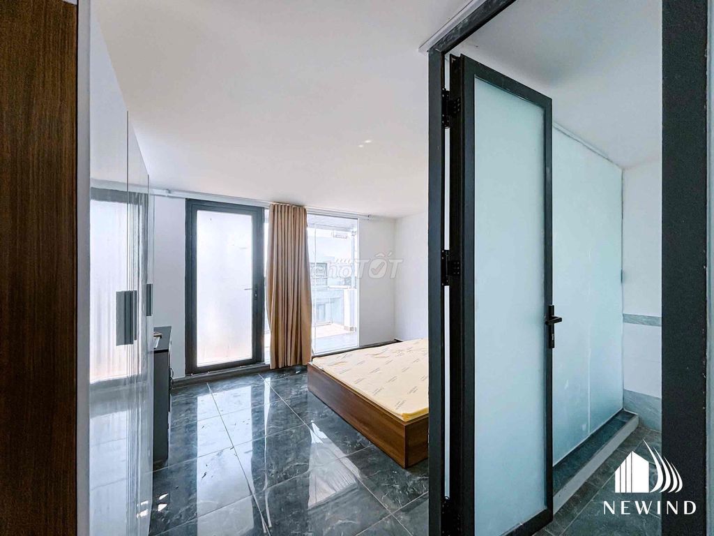 Rent the big balconies, near tdtu rmit. By the way of Mount Fuji, District 7