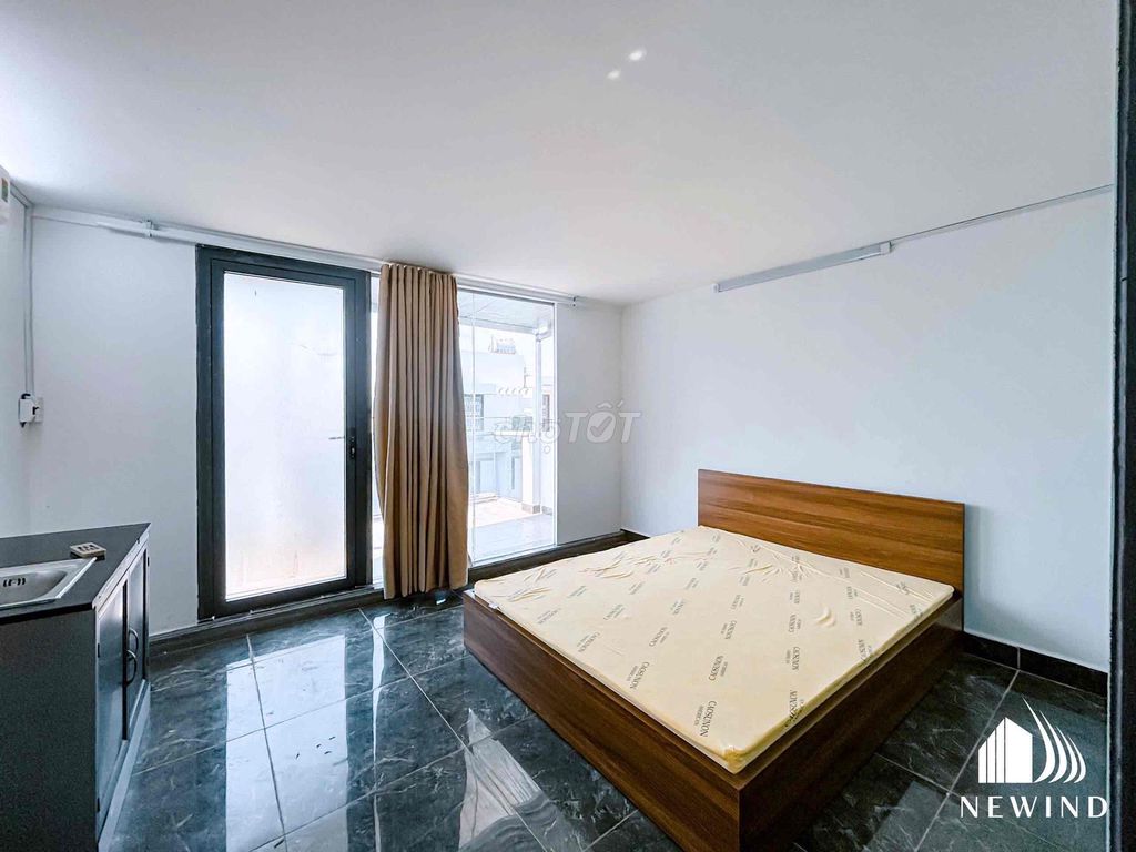 Rent the big balconies, near tdtu rmit. By the way of Mount Fuji, District 7