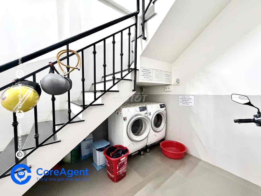 Rent an apartment on Đào Trinh Nhất.