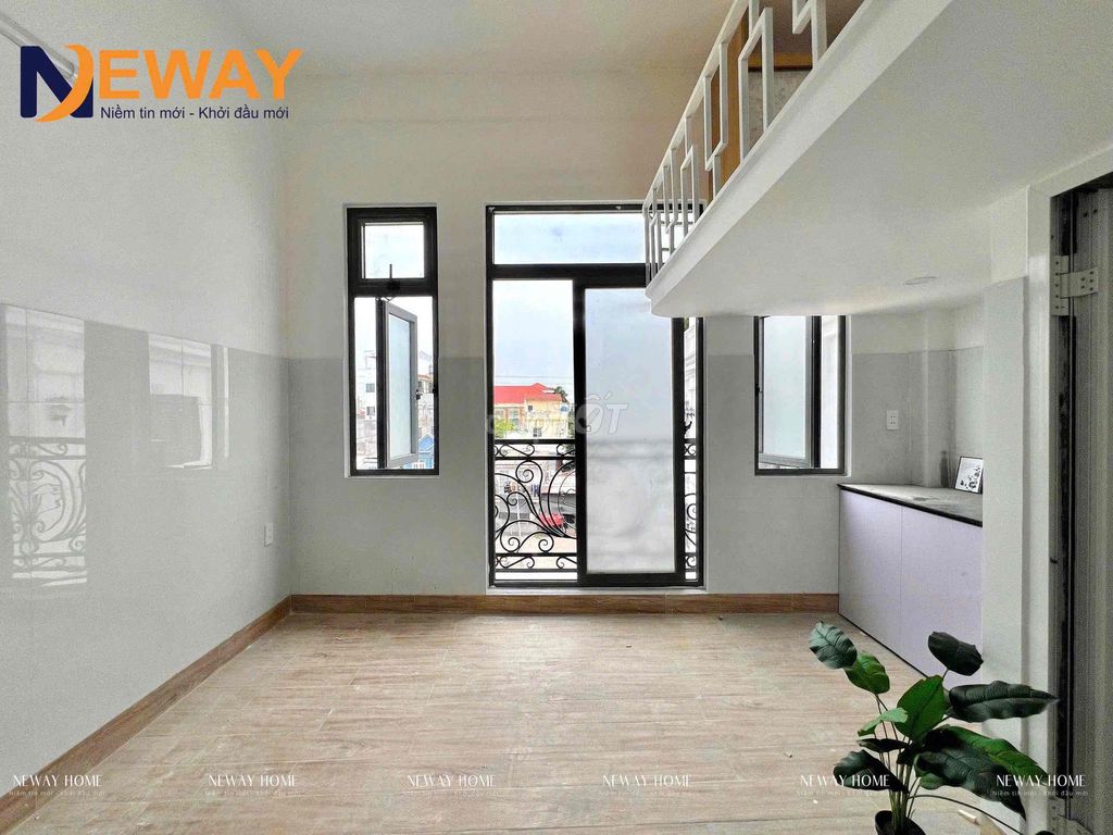 Rent a cheap balcony motel near Aeon New Funky