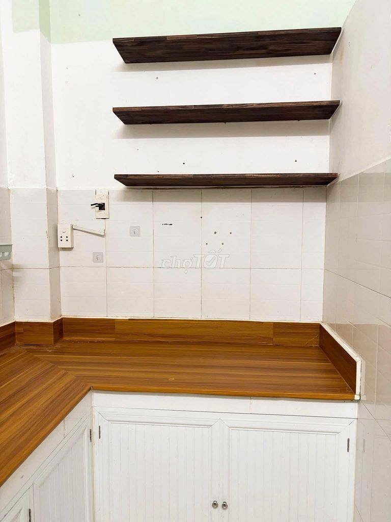 Private home 1/Phan Đình Phùng (98,2 m2 with furniture available, 2 bedrooms cost 14.5 million a month