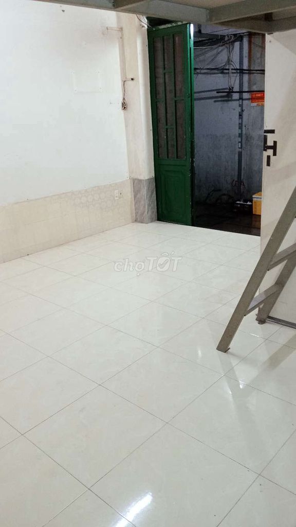Rent house. Security ward. Phạm Thế Hiển. P Ping East. KAOS 6 old District 8