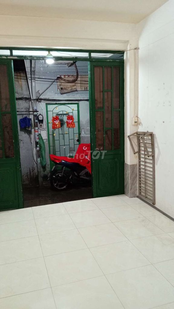 Rent house. Security ward. Phạm Thế Hiển. P Ping East. KAOS 6 old District 8