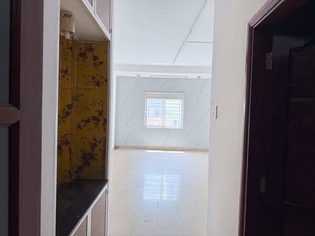 At 2x-- Hoa Lan, 1872, Q.Phú Nhuận - 5 stories, new house.