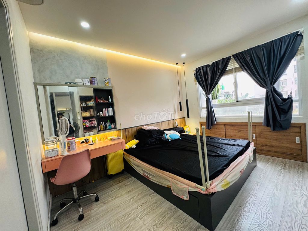 Rent a two-room apartment, two toilets, 77 meters 2 at the Sandi.