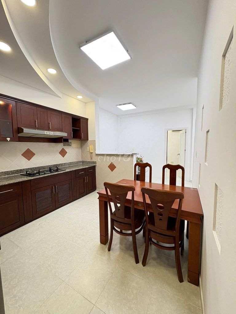 We'll rent out the H.S.R.A. for good Sky Garden 2 71m2 3 bedrooms.