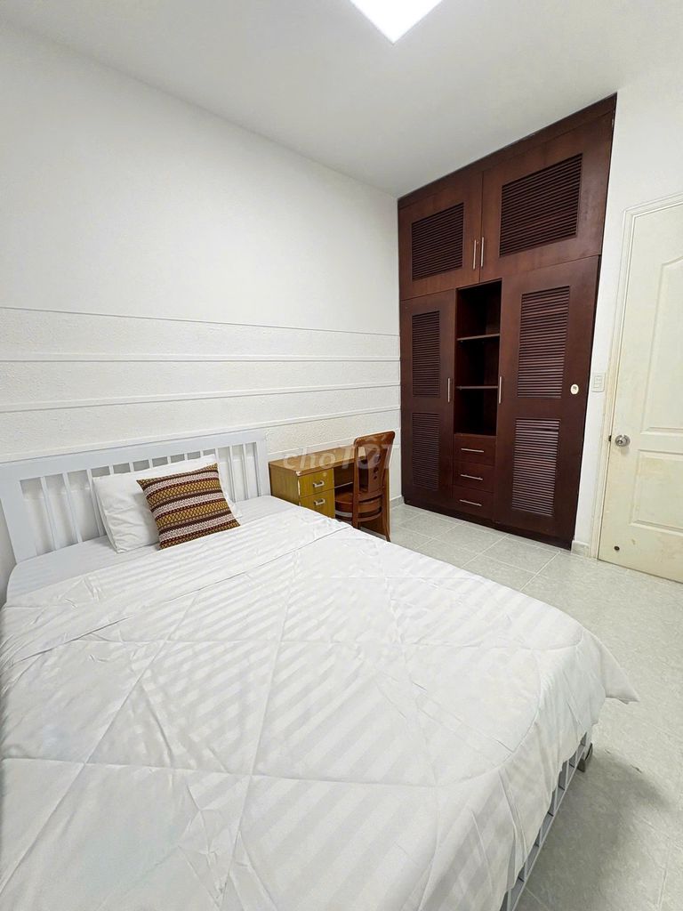 We'll rent out the H.S.R.A. for good Sky Garden 2 71m2 3 bedrooms.