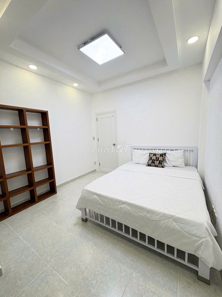 We'll rent out the H.S.R.A. for good Sky Garden 2 71m2 3 bedrooms.