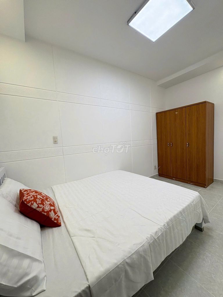 We'll rent out the H.S.R.A. for good Sky Garden 2 71m2 3 bedrooms.