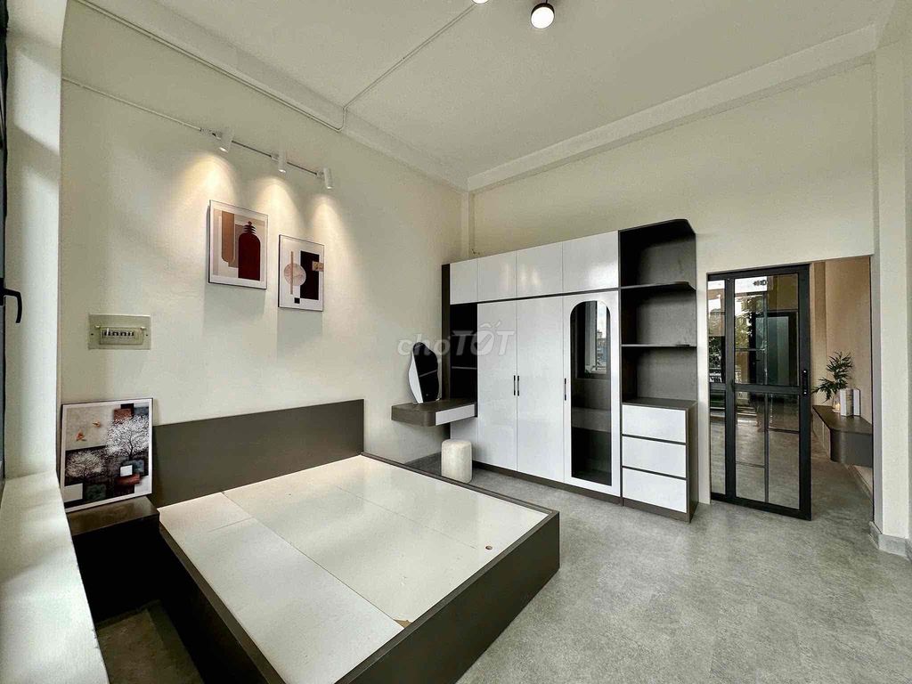 The new 100% service apartment, the Home of Seven, Vincom Zeitung, Tonaltel House.