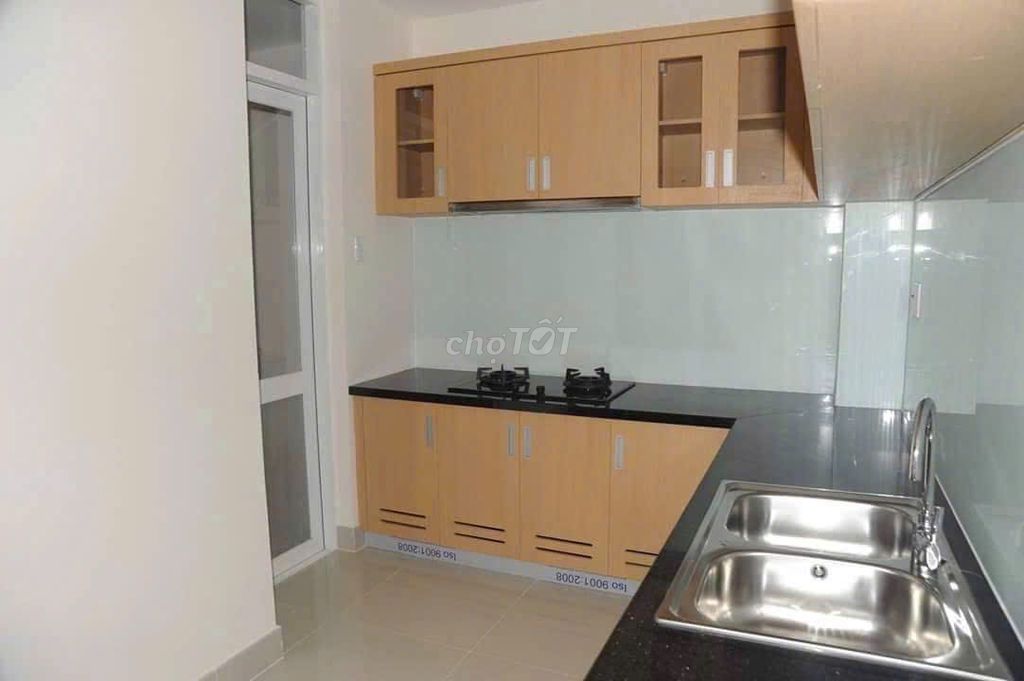 Rent Him Lam Chợ Lớn, 97 meters, blanks, two bedrooms, two toilets, 12 million a month.