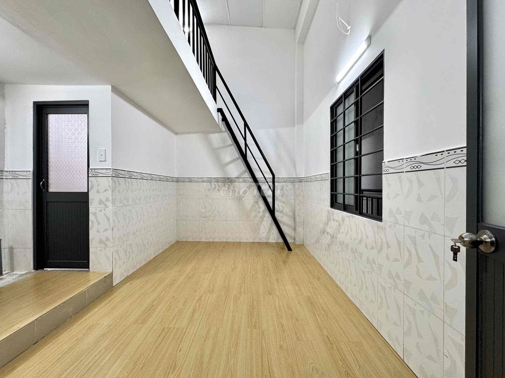The balcony room, the new house next to the vhu aeon mall cheap