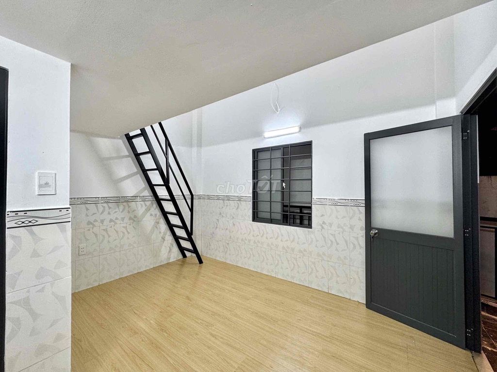 The balcony room, the new house next to the vhu aeon mall cheap