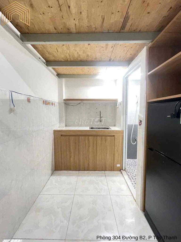 high guard room - full furniture - clean - close to trade