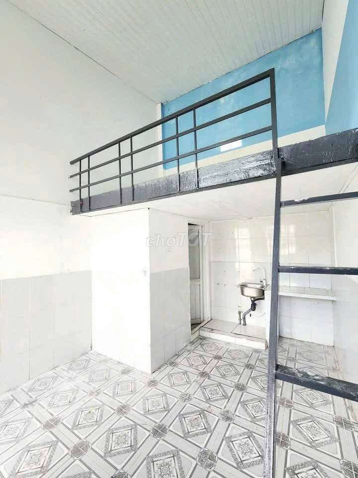 Cheap Hotel Close to Wonder 2