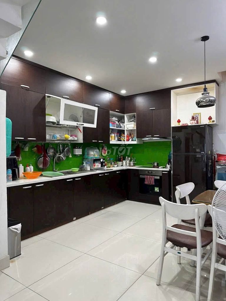 Rent down the 39th Street, 102 Tăng Nhơn Phú A, District 9