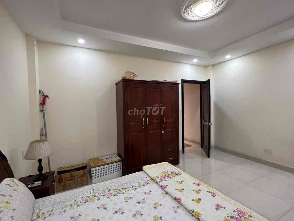Rent the VP Nguyễn Văn Đậu, 3 floor st, 5 x 20 meters, 5 bedrooms 5/5 toilets, 29 million