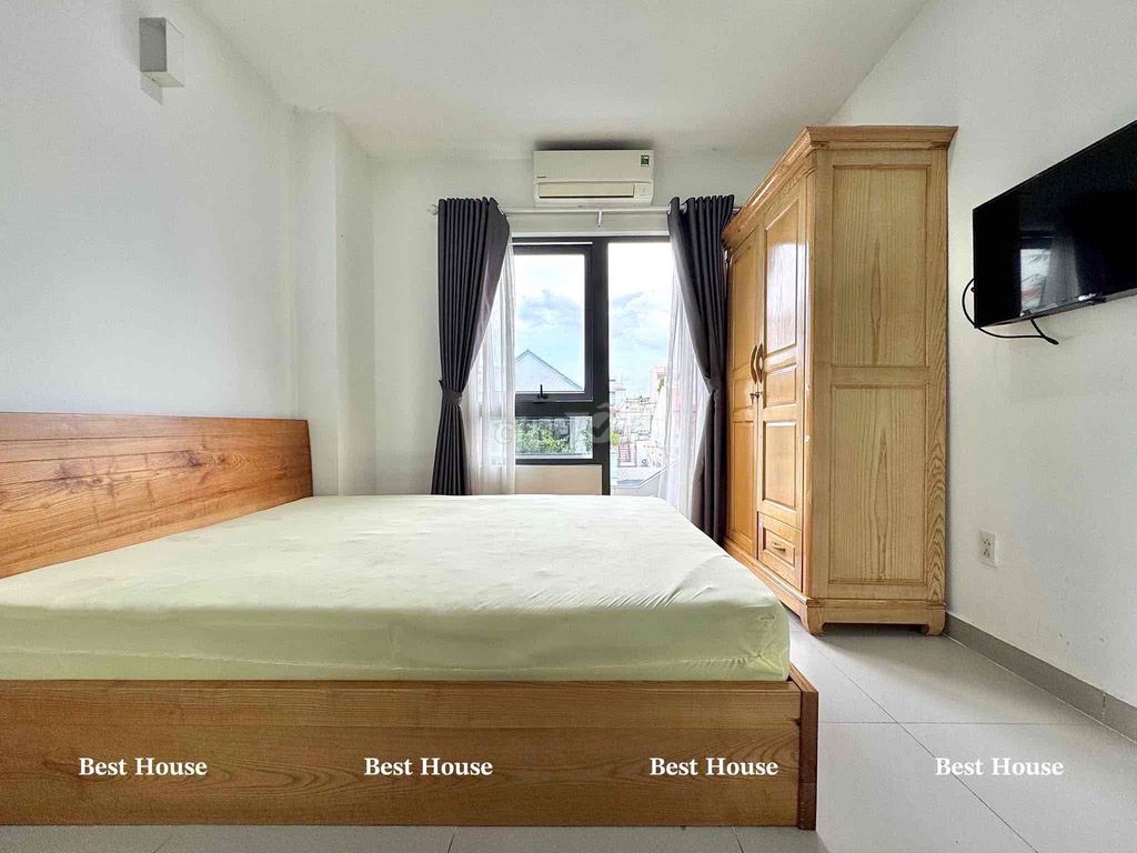 High-class service apartment. A full-size free gym, free room service now. ETown.