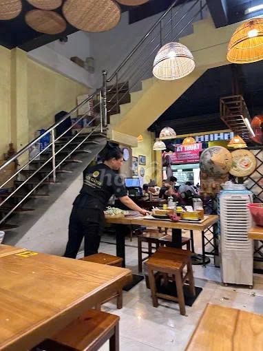 Rent cash house 101 B Nguyễn Thái Bình, qtb - 4 stories, 40 million
