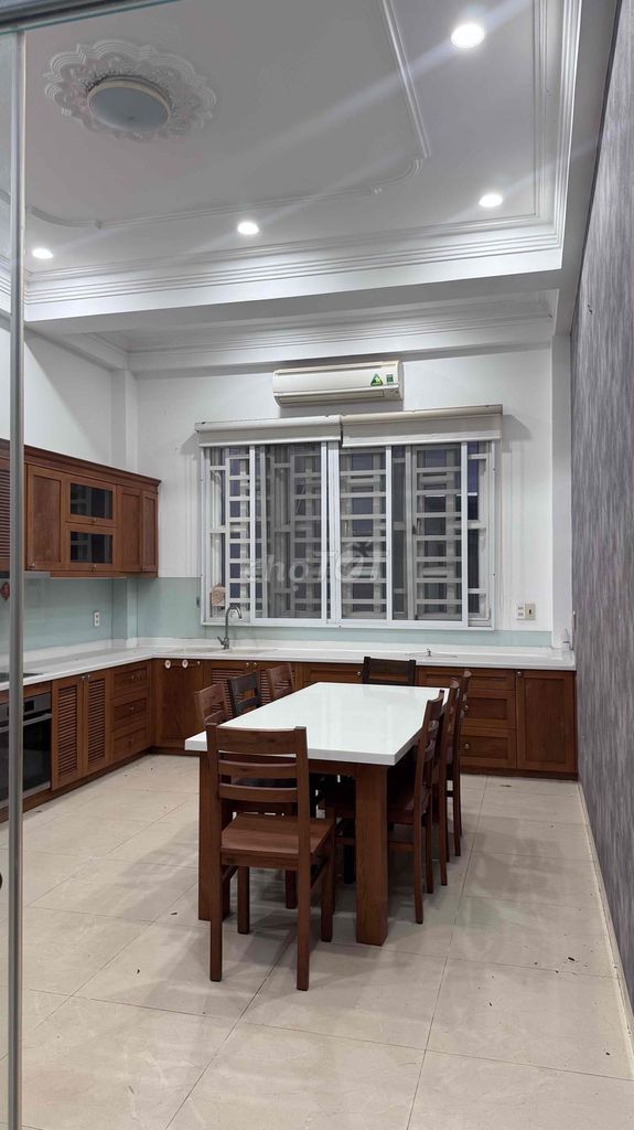 4th floor plus rooftop 4x17 M 011 5 air-cold machines Lạc Long Quân 0123 million