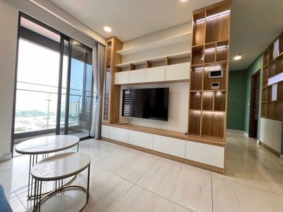 Rent an apartment for two interior bedrooms in the Everrich District 5.