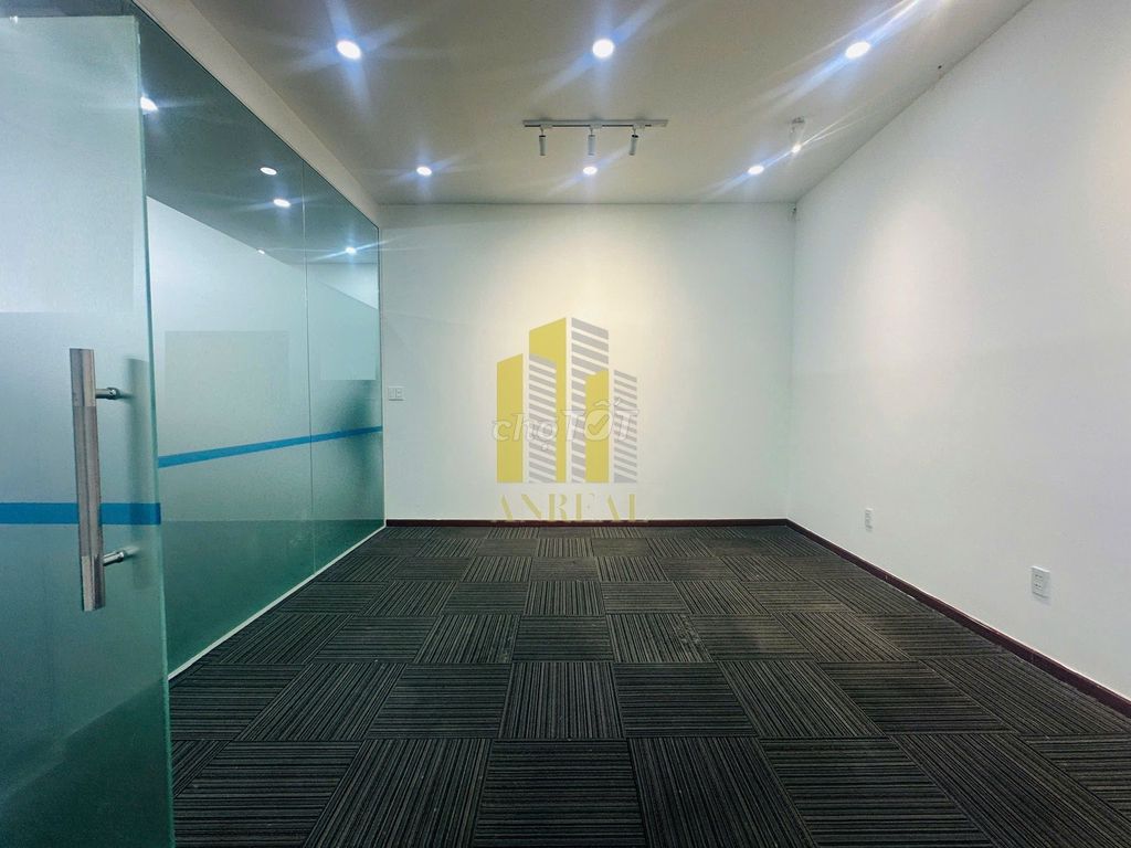 12 X20 office mansion 4th floor 10 room plus $70 M2-$80 million.