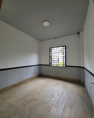 Three bedrooms, 90 meters, open balcony.