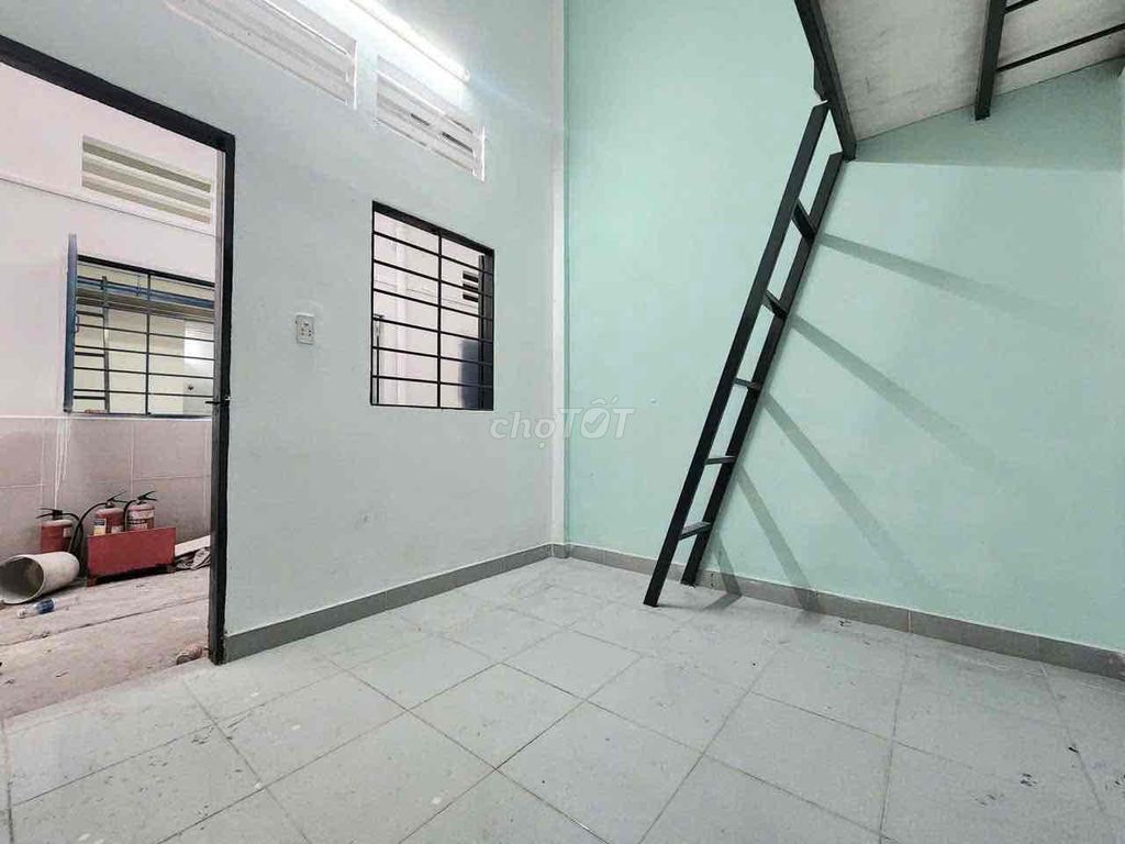 Rent a motel right here at the university, Prince 2 Linh Xuân Thủ Đức