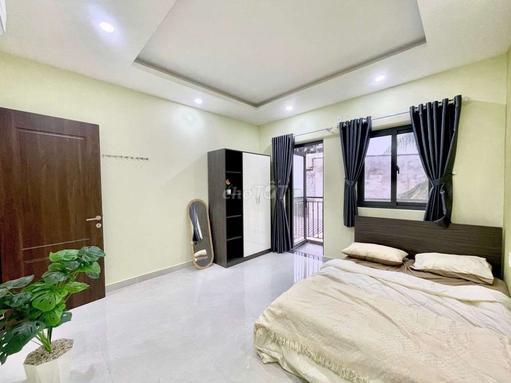 The P.C. -- Full interior -- close to permanent housing green town