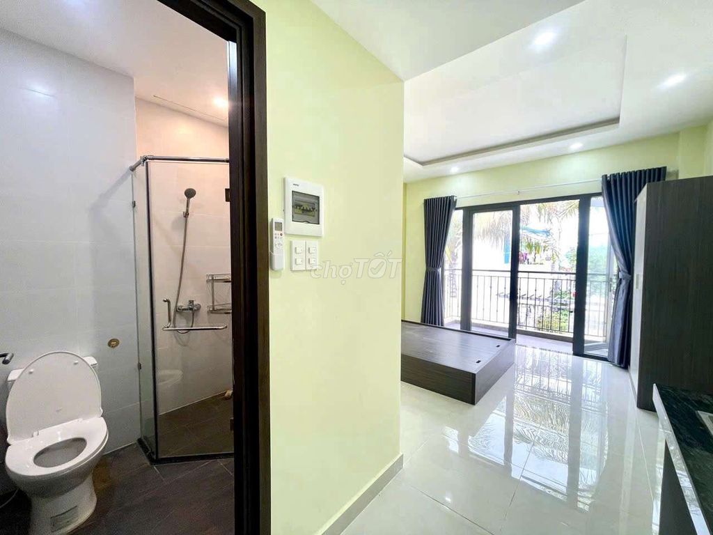 The P.C. -- Full interior -- close to permanent housing green town