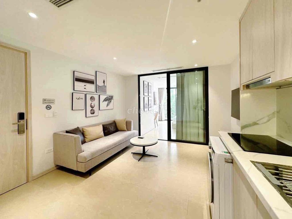 apartment 1 balcony bedroom - Hai Bà Trưng, 3rd District - Near Plains' Park.