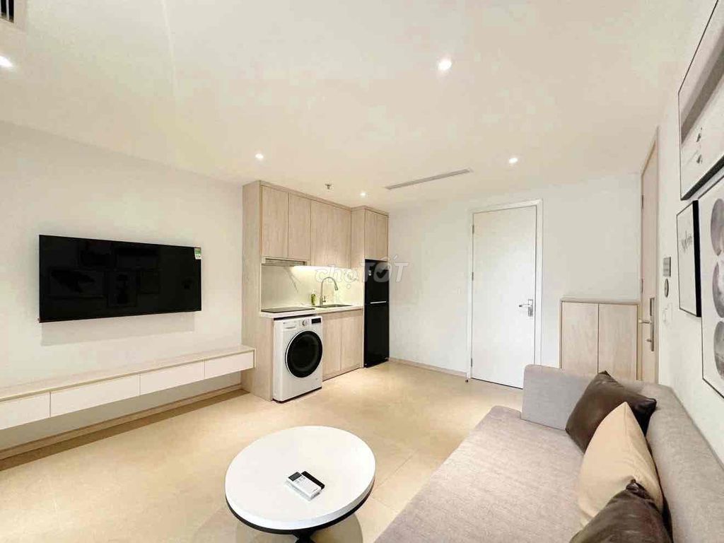 apartment 1 balcony bedroom - Hai Bà Trưng, 3rd District - Near Plains' Park.