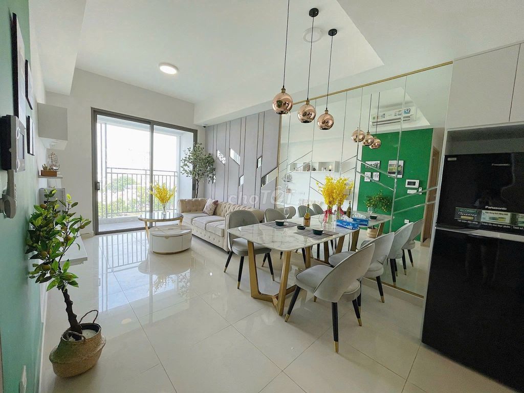 Renting Screc Tower apartment, District 3, 81m2, 2 bedrooms, Price: 13 million.