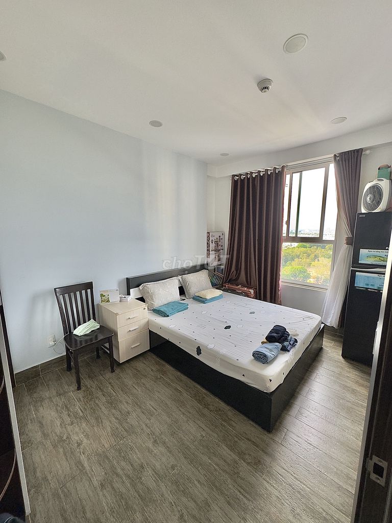 Renting Chung Cư Nguyễn Kim, District 10, 75 meters, two bedrooms, two toilets, 14 million,