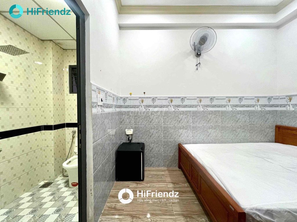 renting room full interior - close to neweon