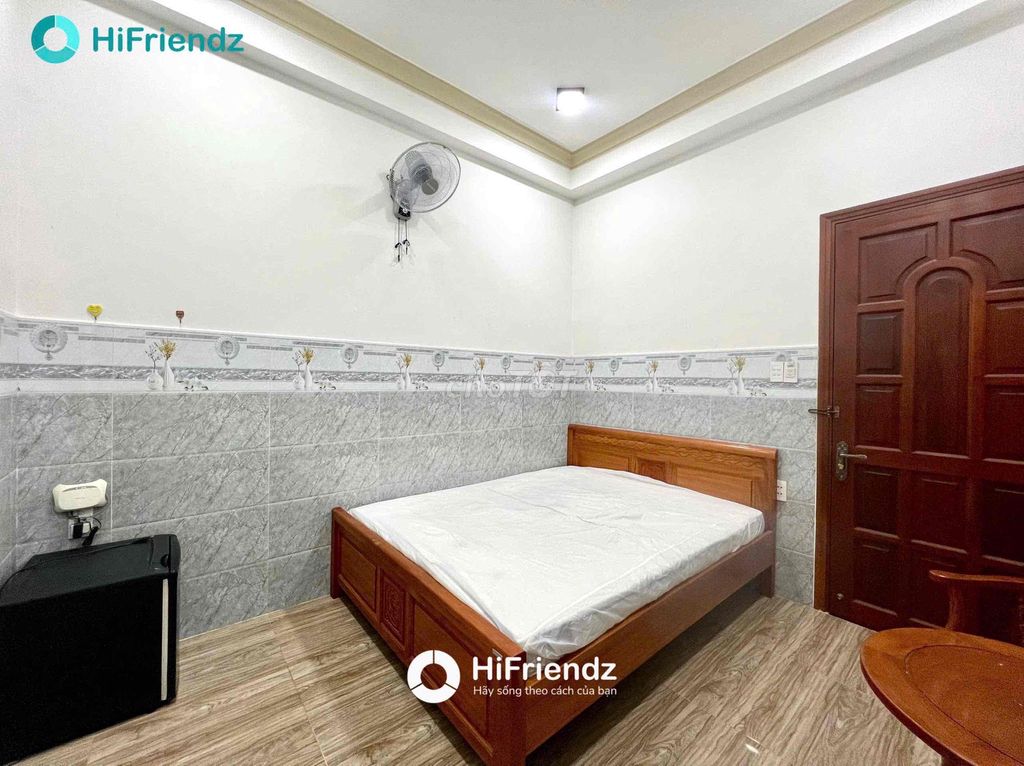 renting room full interior - close to neweon