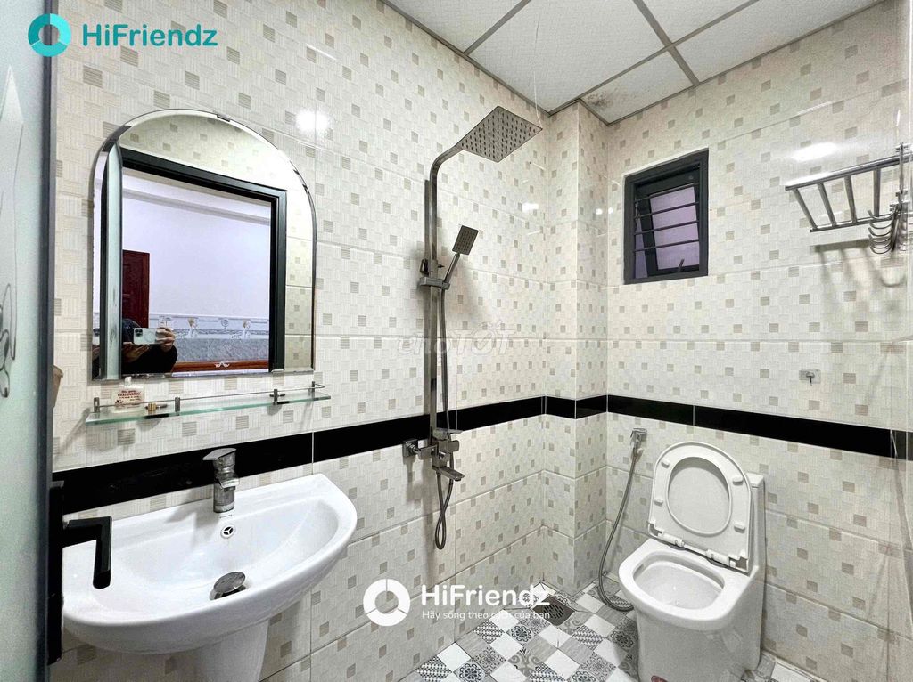 renting room full interior - close to neweon