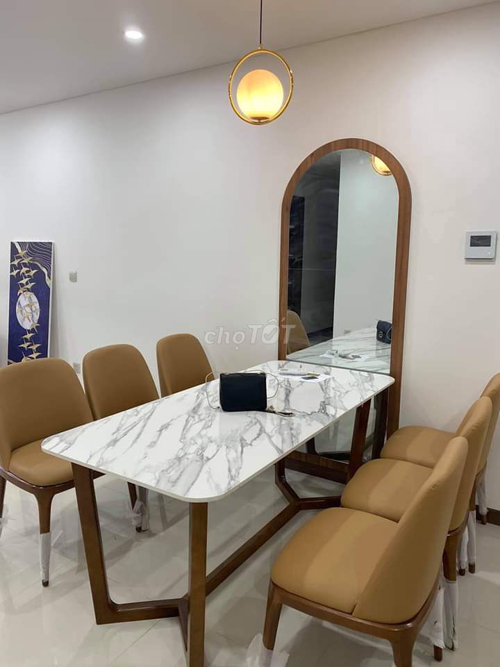 Renting apartments, 11th and 120 meters, 3 bedrooms, full interior.