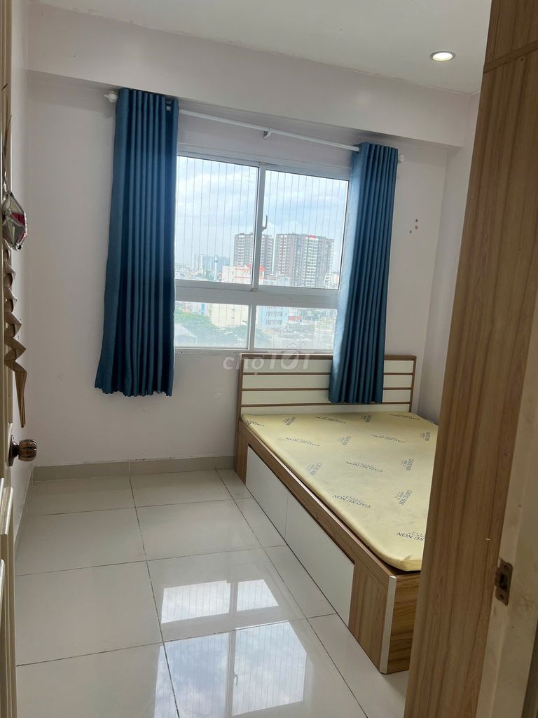 Rent the 75 M2(3 bedroom) C/C Phúc Yên 3, Tân Bình for 12 million.